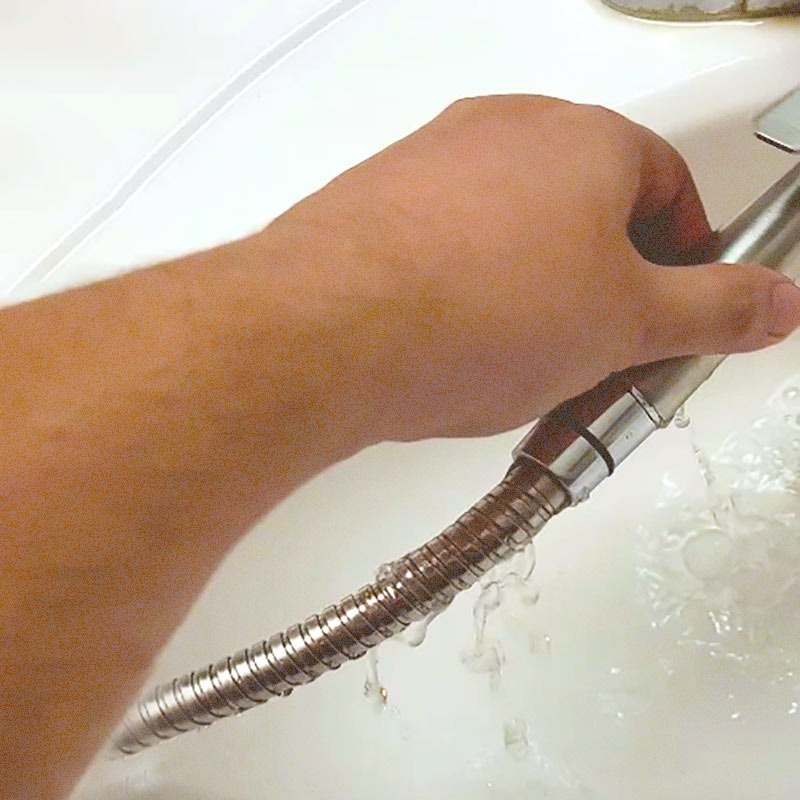 Các dấu hiệu nhận biết vòi xịt bồn cầu bị gãy
